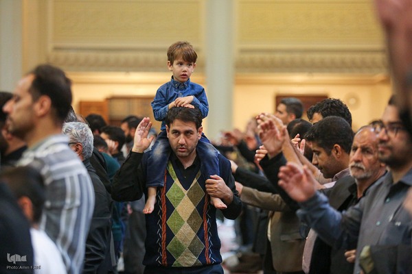 مراسم عزداری شب شهادت امام جعفر صادق علیه السلام در سوّمین حرم اهل‌بیت علیهم السلام‎