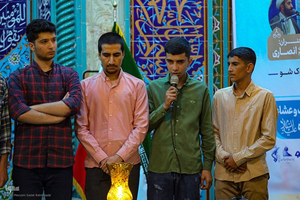 ششمین محفل انس با قرآن در آستان حضرت علی بن حمزه(ع)‌