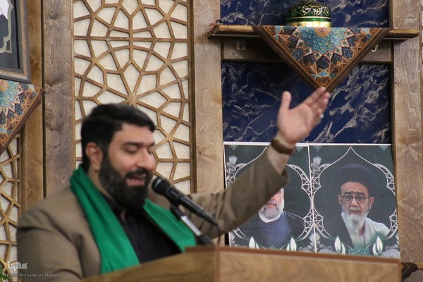 مراسم سوگواری شهادت رئیس جمهور شهید کشورمان در حرم شاهچراغ(ع)