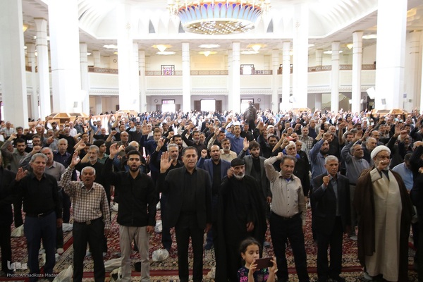 مراسم سوگواری شهادت رئیس جمهور شهید کشورمان در حرم شاهچراغ(ع)