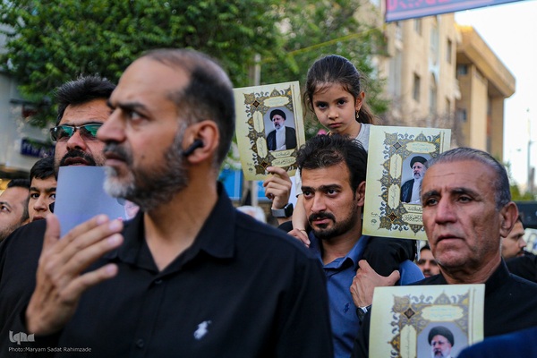 حرکت دسته عزاداری به مناسبت شهادت شهید جمهور و یاران