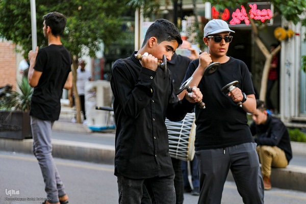 حرکت دسته عزاداری به مناسبت شهادت شهید جمهور و یاران