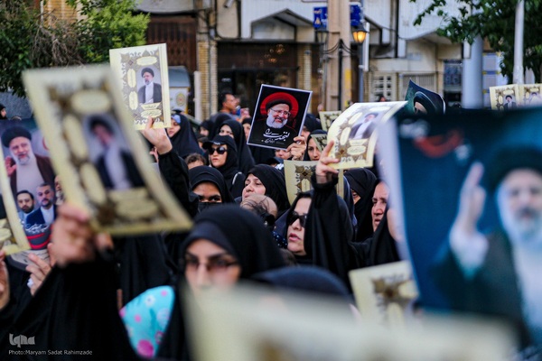 حرکت دسته عزاداری به مناسبت شهادت شهید جمهور و یاران