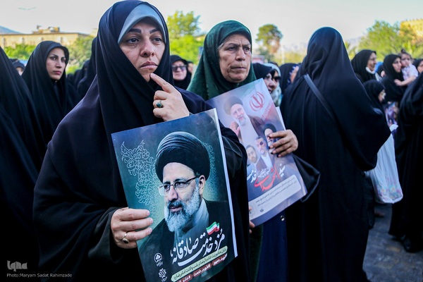 حرکت دسته عزاداری به مناسبت شهادت شهید جمهور و یاران