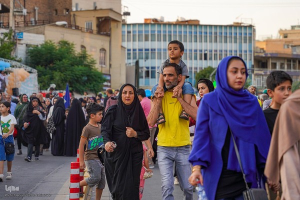 شادپیمایی شیرازی‌‌ها در عید غدیر‎