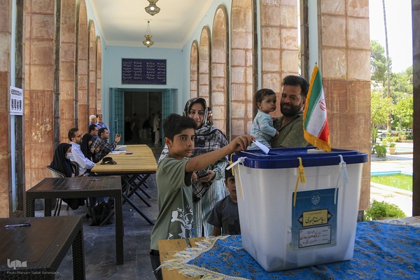 انتخابات چهاردهمین دوره ریاست جمهوری در شاهچراغ شیراز