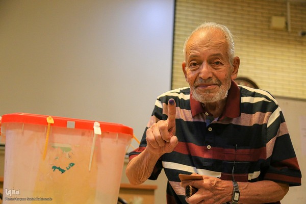 مرحله دوم انتخابات چهاردهمین دوره ریاست جمهوری در شیراز