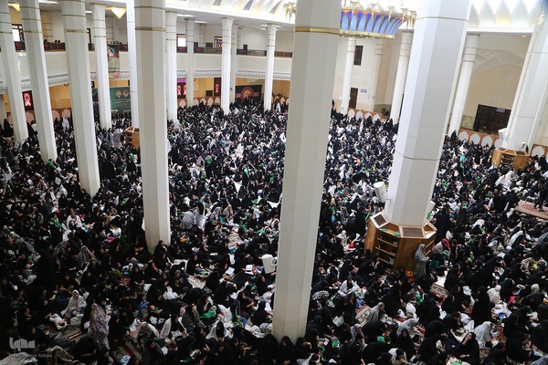 مراسم شیرخوارگان حسینی در حرم مطهر شاهچراغ(ع)