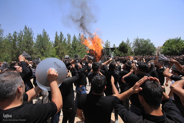 سوگواری شیرازی‌ها در روز عاشورا