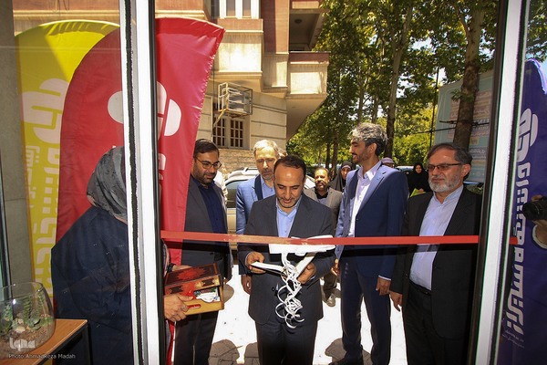 رونمایی از چند طرح فرهنگی در دانشگاه شیراز