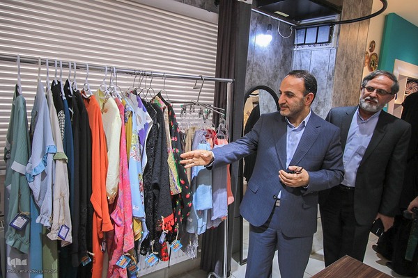 رونمایی از چند طرح فرهنگی در دانشگاه شیراز