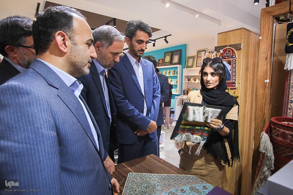 رونمایی از چند طرح فرهنگی در دانشگاه شیراز