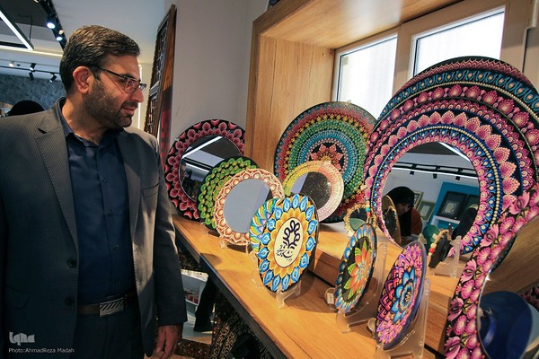 رونمایی از چند طرح فرهنگی در دانشگاه شیراز