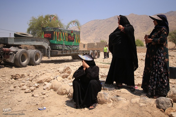 جابه‌جایی مزار شهید جواد رضایی در کازرون