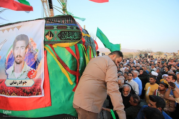 جابه‌جایی مزار شهید جواد رضایی در کازرون