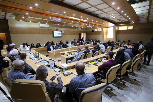 نشست صمیمی آیت الله دژکام با خبرنگاران و اصحاب رسانه استان فارس‎