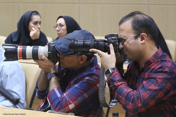 نشست صمیمی آیت الله دژکام با خبرنگاران و اصحاب رسانه استان فارس‎