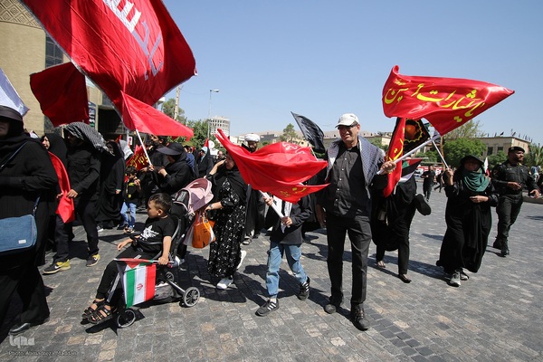 پیاده‌روی جاماندگان اربعین در شیراز