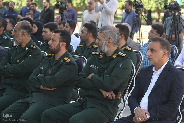 توزیع ۲۵ هزار بسته نوشت‌افزار ویژه دانش‌آموزان نیازمند در فارس