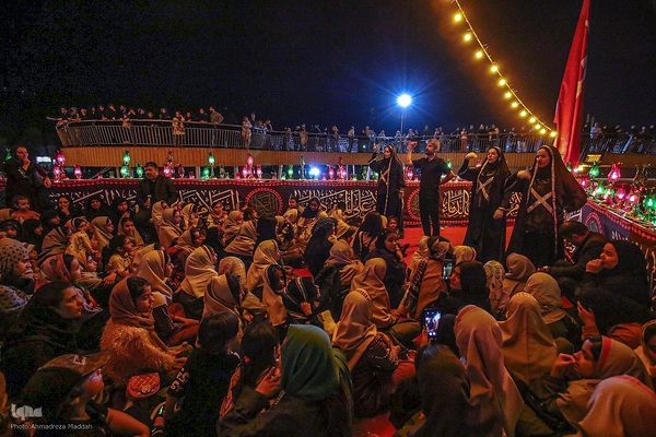 حضور خادمیاران آستان قدس رضوی در موکب سفینه النجات شیراز‎