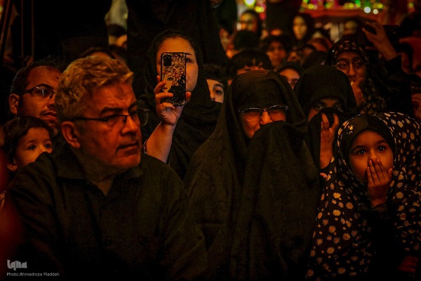 حضور خادمیاران آستان قدس رضوی در موکب سفینه النجات شیراز‎