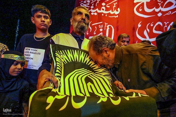 حضور خادمیاران آستان قدس رضوی در موکب سفینه النجات شیراز‎