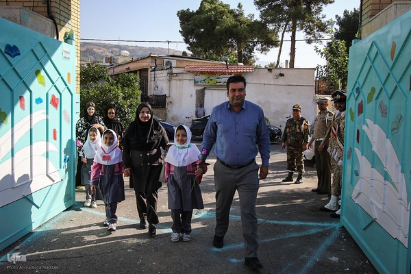 آیین استانی جشن شکوفه‌ها «ویژه دانش آموزان کلاس اولی»‎