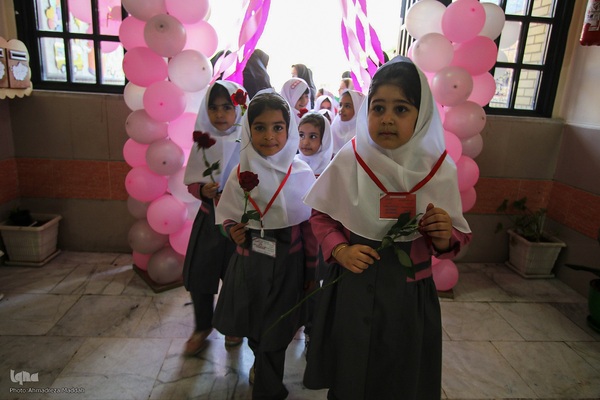 آیین استانی جشن شکوفه‌ها «ویژه دانش آموزان کلاس اولی»‎