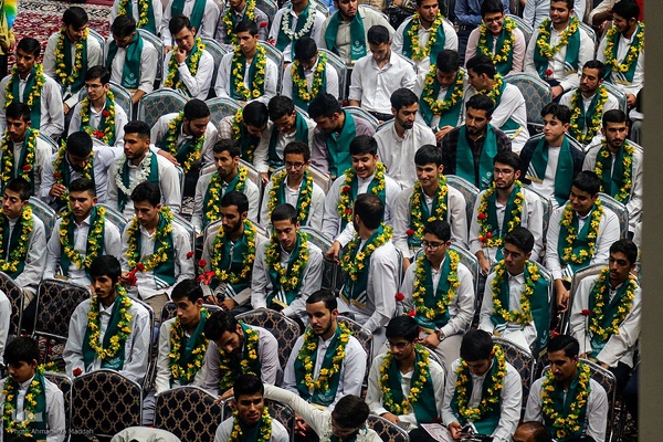 تجلیل از ۴۷۰ حافظ قرآن همراه با گرامیداشت شهدای قرآنی فارس