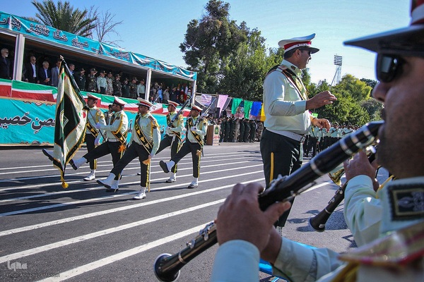 مراسم رژه ۳۱ شهریور نیروهای مسلح در شیراز‎
