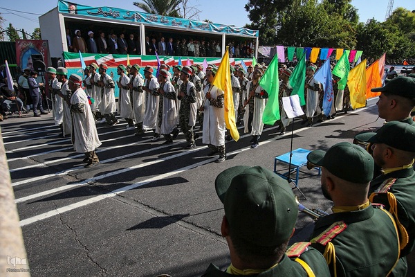 مراسم رژه ۳۱ شهریور نیروهای مسلح در شیراز‎