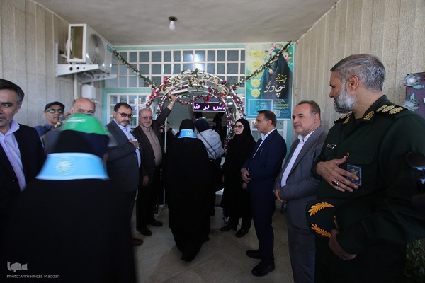 آیین نواخته شدن زنگ مهر، ایثار و مقاومت در شیراز‎