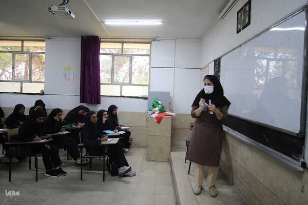 آیین نواخته شدن زنگ مهر، ایثار و مقاومت در شیراز‎