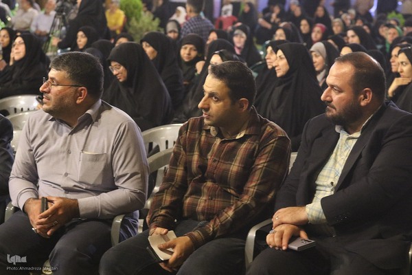 همایش تجلیل از یاوران وقف در شیراز