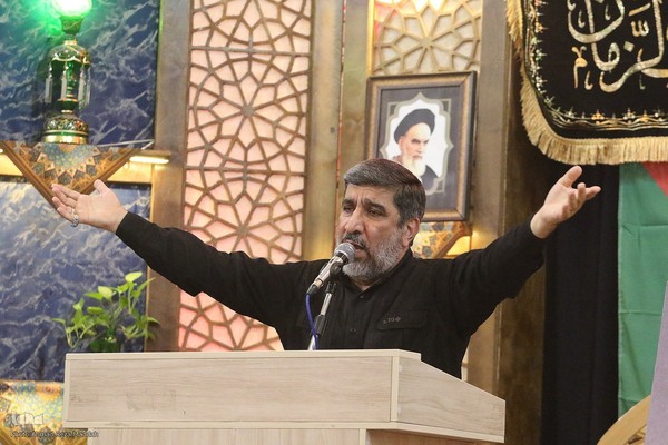 بزرگداشت شهادت سیدحسن نصرالله و عباس نیلفروشان در حرم شاهچراغ