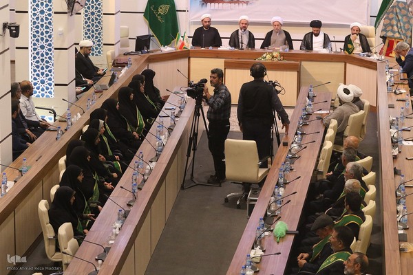 آیین رونمایی از نرم افزار آثار علامه مجاهد آیت الله العظمی سیدعبدالحسین نجفی لاری