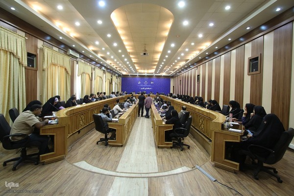 نشست صمیمی نخبگان با استاندار فارس