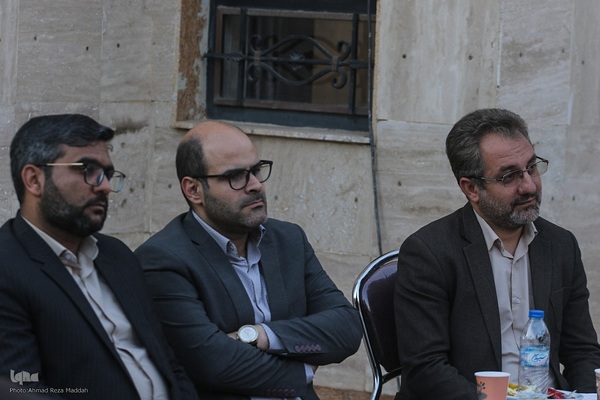 آیین رونمایی از ۴۰ عنوان مترو کتاب شیراز