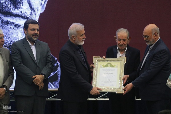 شب بابا احد‎