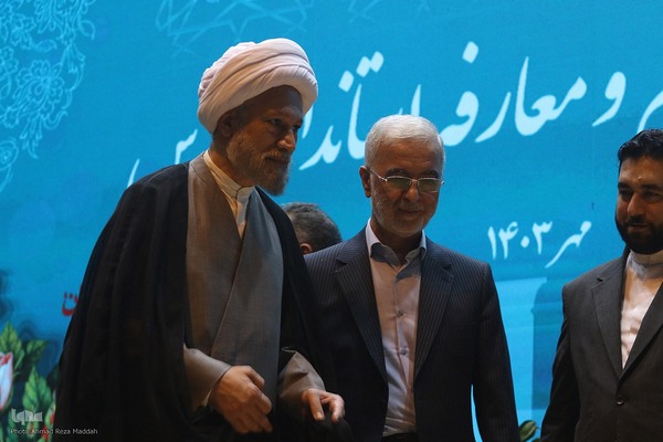 آیین تکریم و معارفه استاندار سابق و جدید فارس