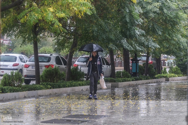 بارش باران پاییزی در شیراز