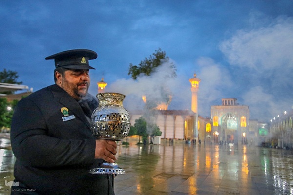 گلباران مزار شهدای حادثه تروریستی حرم حضرت شاهچراغ(ع)