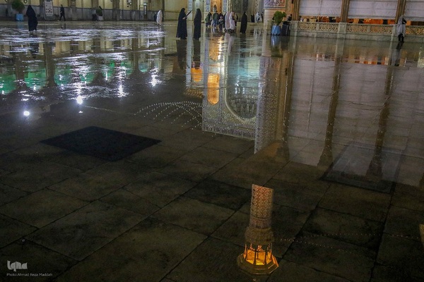 شب بارانی پاییزی در حرم حضرت شاهچراغ (ع)