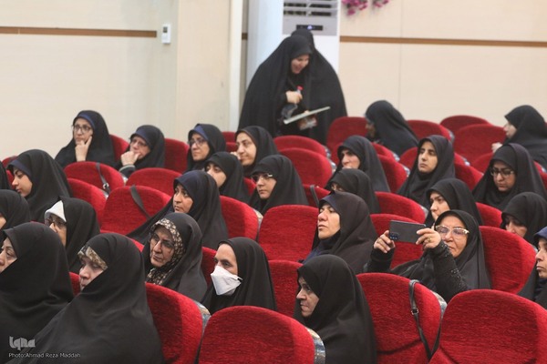 رونمایی از ۳۰ سردیس شهدا در شیراز‎