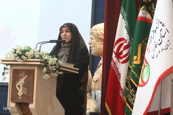 رونمایی از ۳۰ سردیس شهدا در شیراز‎