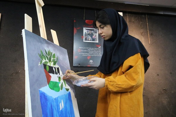 رویداد هنری «پرچم زمین نمی‌ماند» در شیراز‎