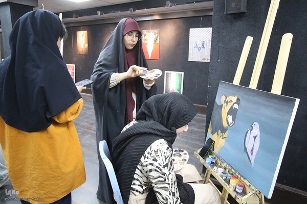 رویداد هنری «پرچم زمین نمی‌ماند» در شیراز‎