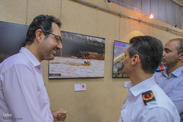 آیین گشایش نمایشگاه گروهی عکس «جلوه های نجات و حیات» در شیراز