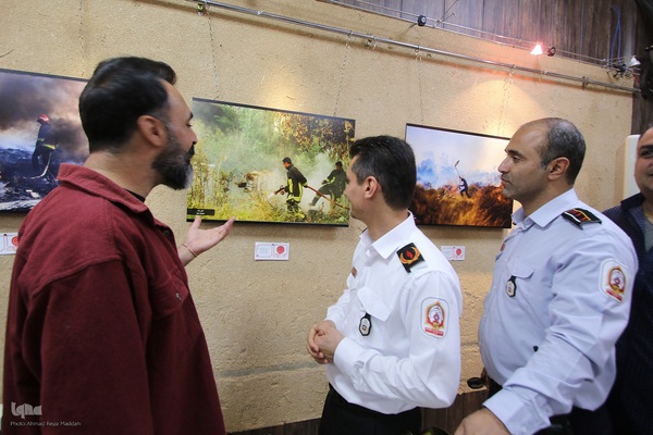 آیین گشایش نمایشگاه گروهی عکس «جلوه های نجات و حیات» در شیراز