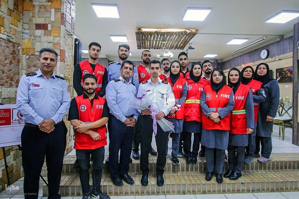 آیین گشایش نمایشگاه گروهی عکس «جلوه های نجات و حیات» در شیراز